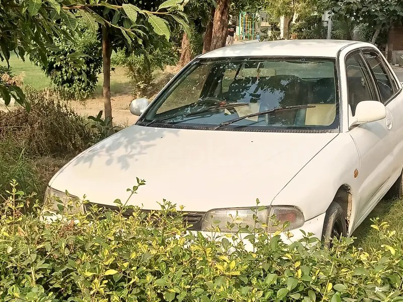 Mitsubishi Lancer 1992