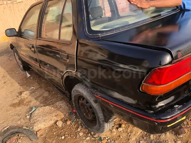 Mitsubishi Lancer 1990