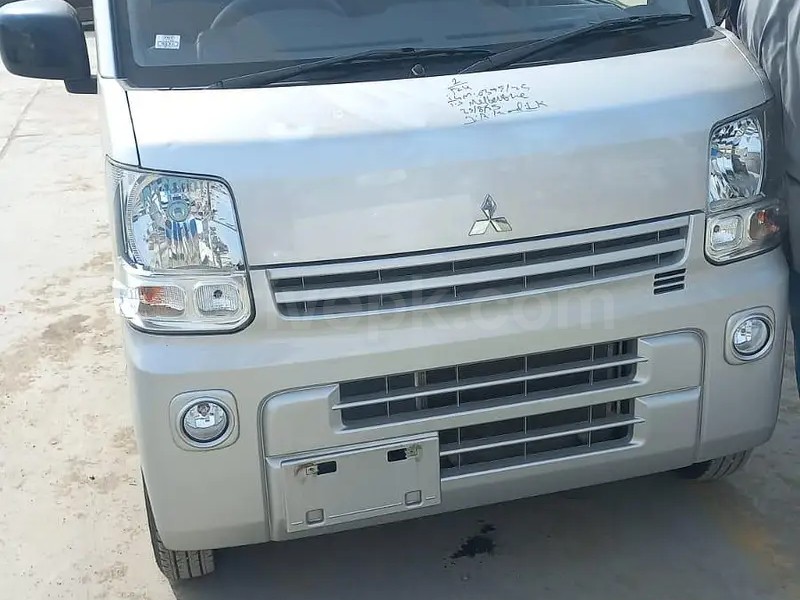 Mitsubishi Minicab Bravo 2021