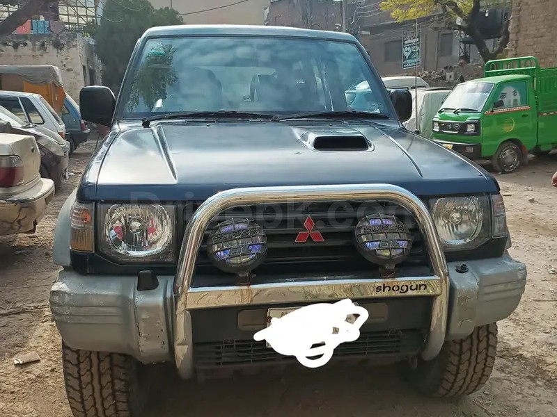 Mitsubishi Shogun 1996