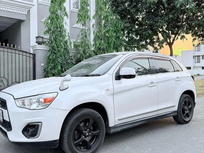 Mitsubishi Rvr 2013