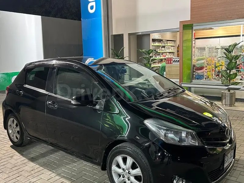 Toyota Vitz 2012