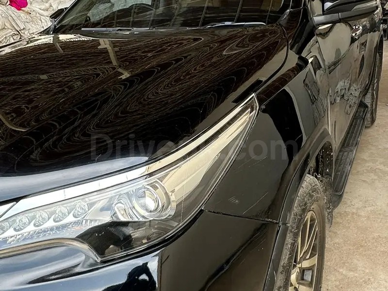Toyota Fortuner V 2019