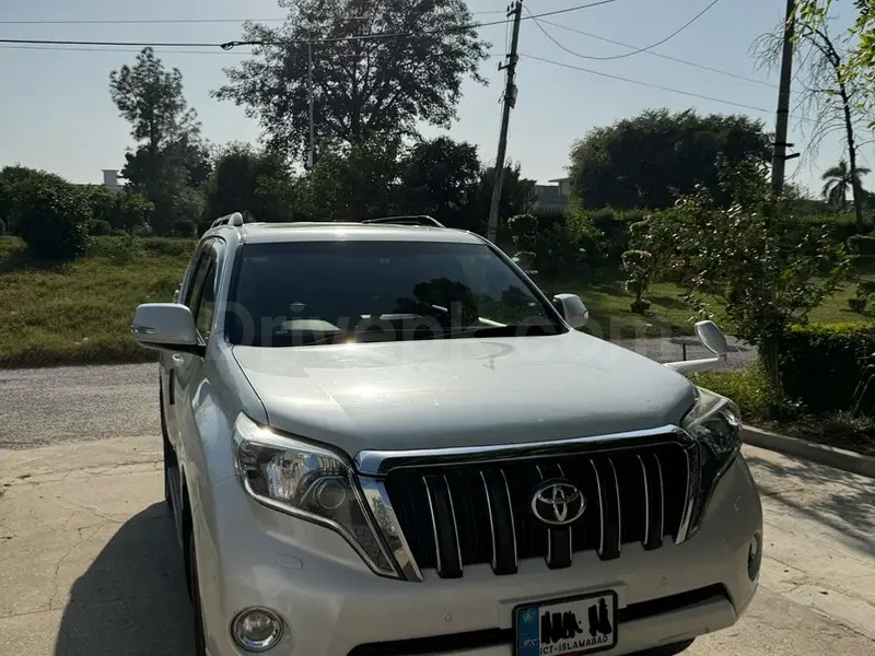 Toyota Prado 2016