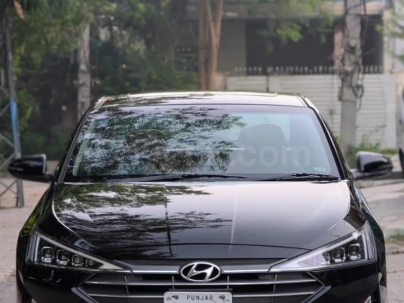 Hyundai Elantra 2023