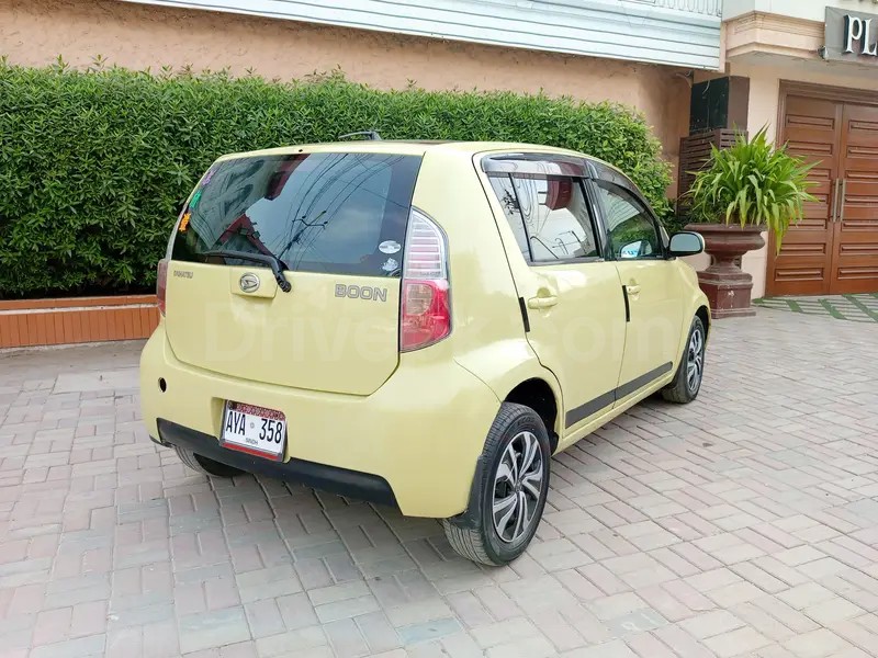 Daihatsu Boon 2012