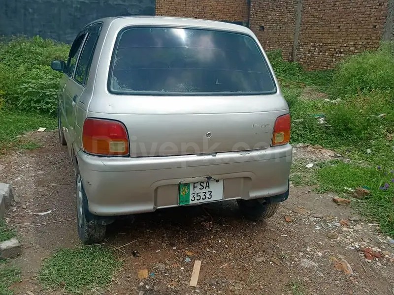 Daihatsu Cuore 2003