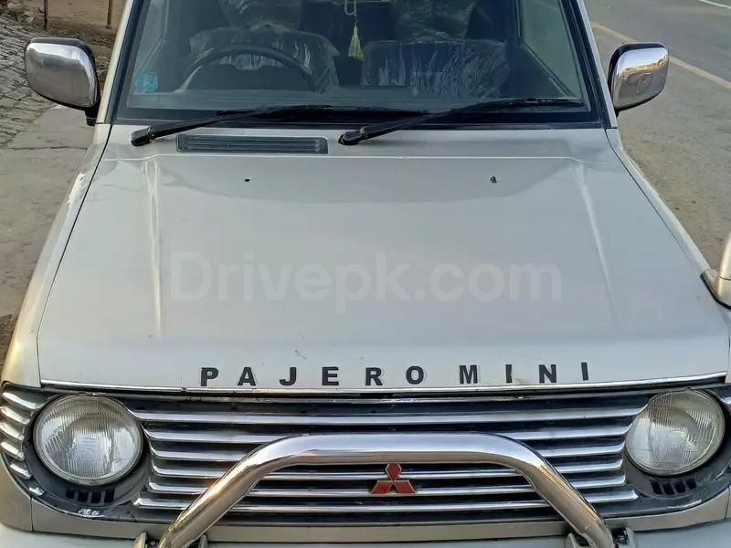 Mitsubishi Pajero Mini 1996