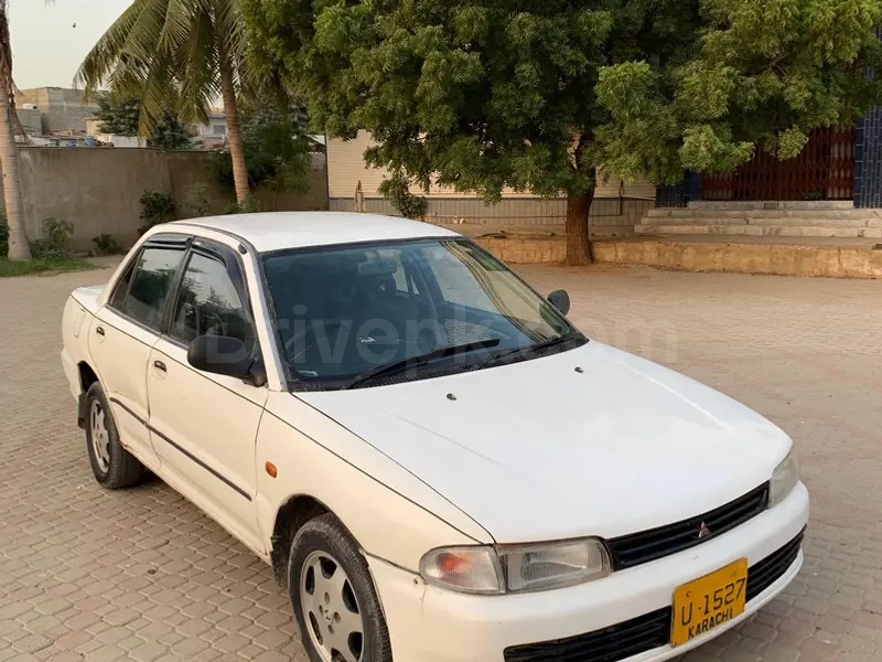 Mitsubishi Lancer 1992