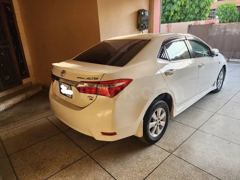 Toyota Corolla Altis 2016