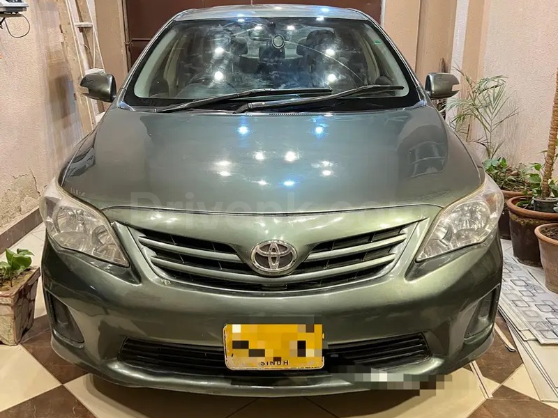 Toyota Corolla GLI 2011