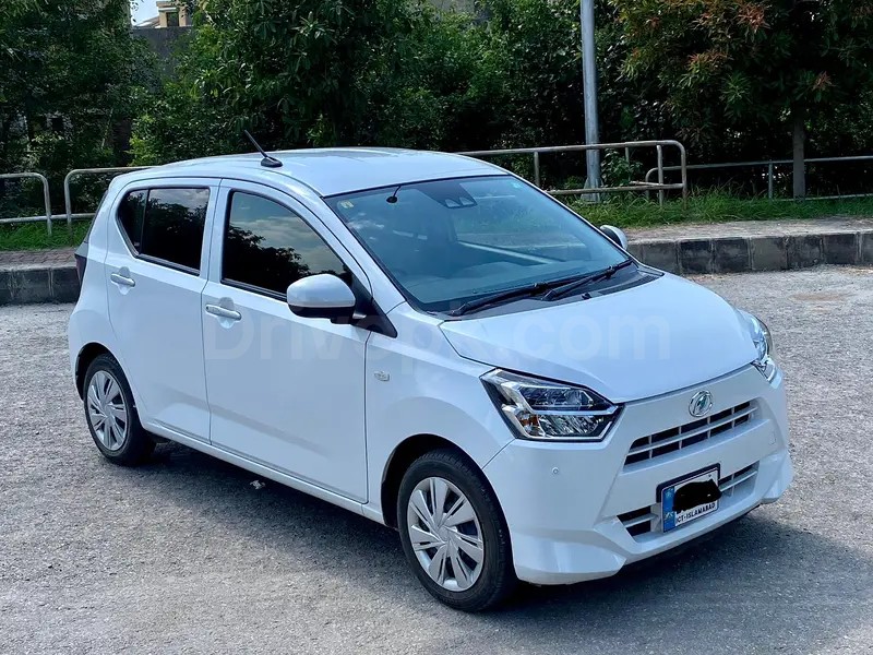 Daihatsu Mira 2023
