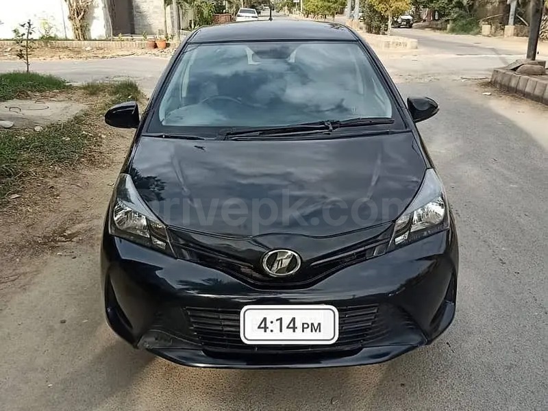 Toyota Vitz 2014