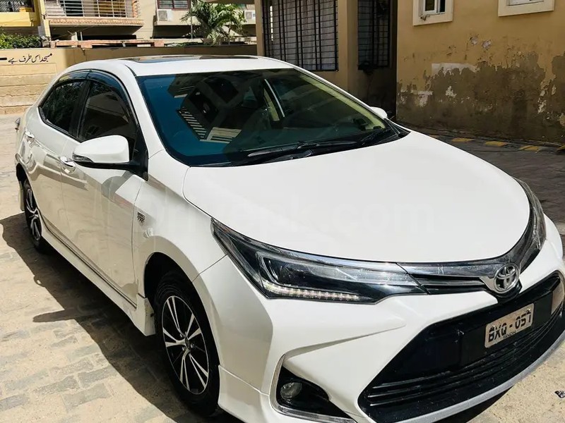 Toyota Corolla Altis 2021