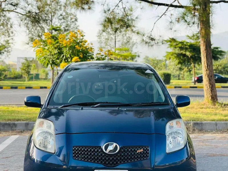 Toyota Vitz 2005