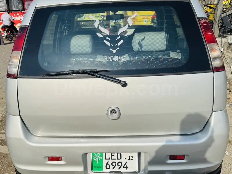 Suzuki Kei 2001