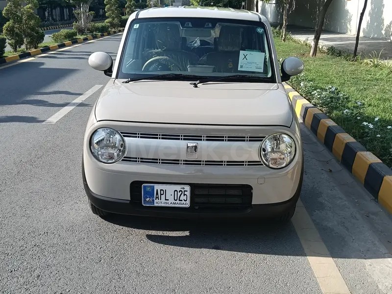 Suzuki Alto Lapin 2024