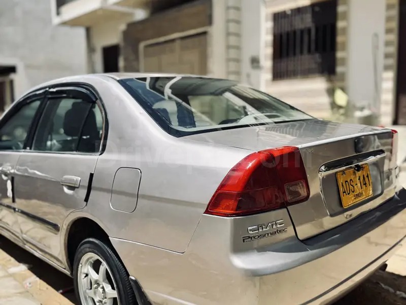 Honda Civic EXi 2001