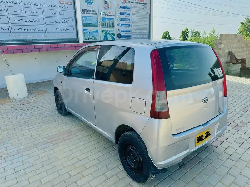 Daihatsu Mira 2007
