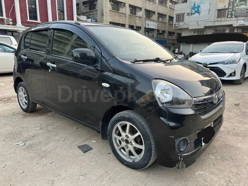 Daihatsu Mira 2015