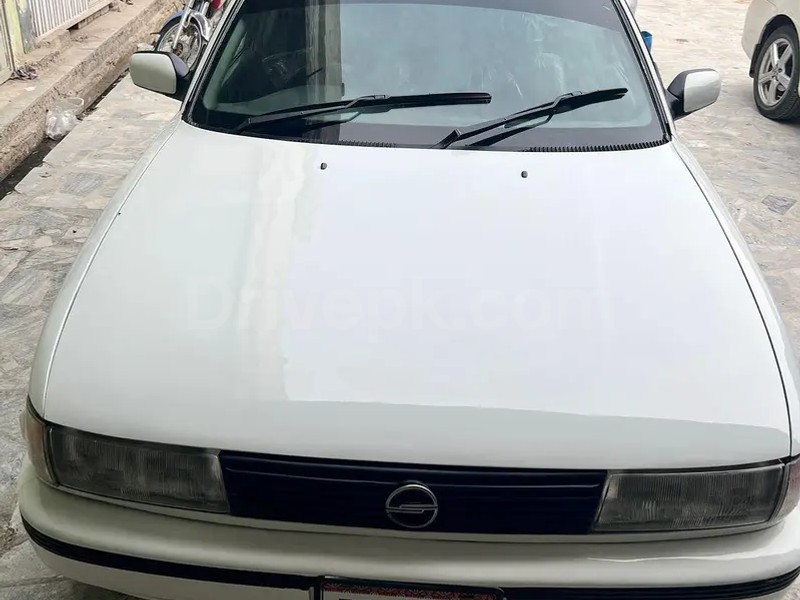Nissan Sunny 1993