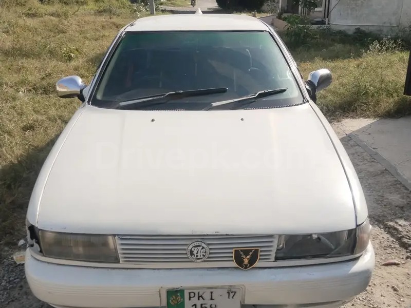 Nissan Sunny 1990