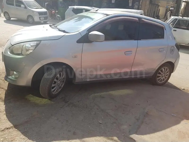 Mitsubishi Mirage 2013