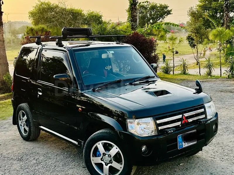 Mitsubishi Pajero Mini 2015