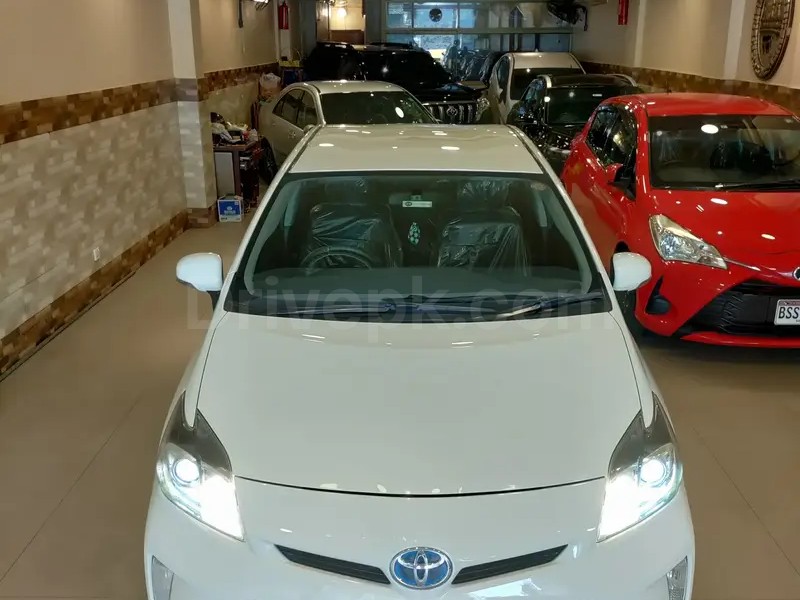 Toyota Prius 2015