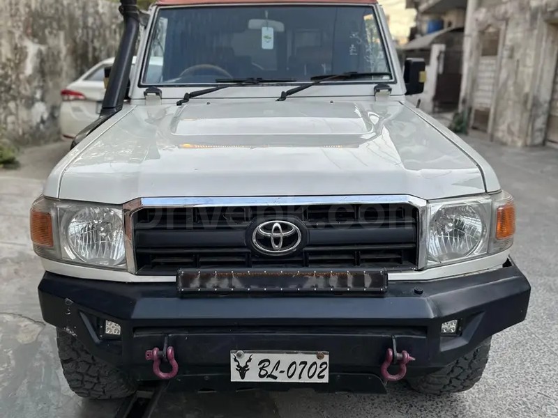 Toyota Land Cruiser 1990
