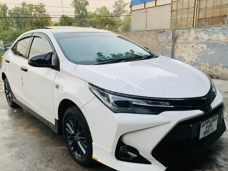 Toyota Corolla Altis 2025