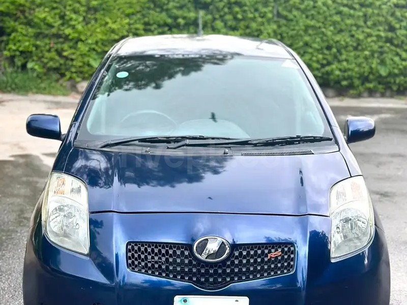 Toyota Vitz 2005