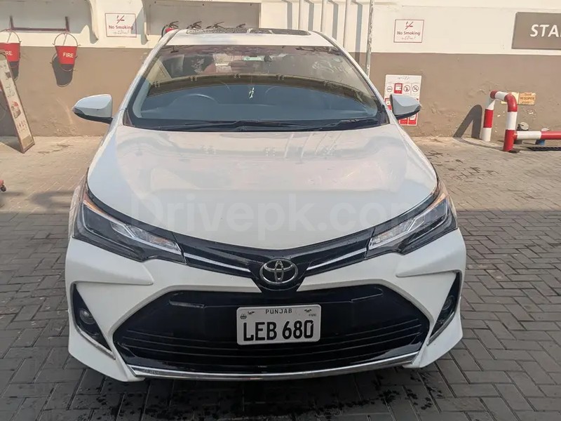 Toyota Altis Grande 2015