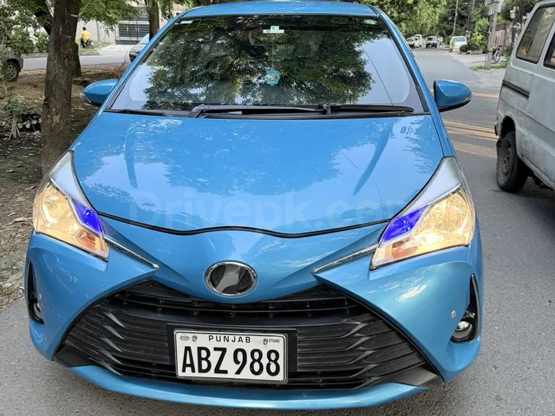 Toyota Vitz 2017