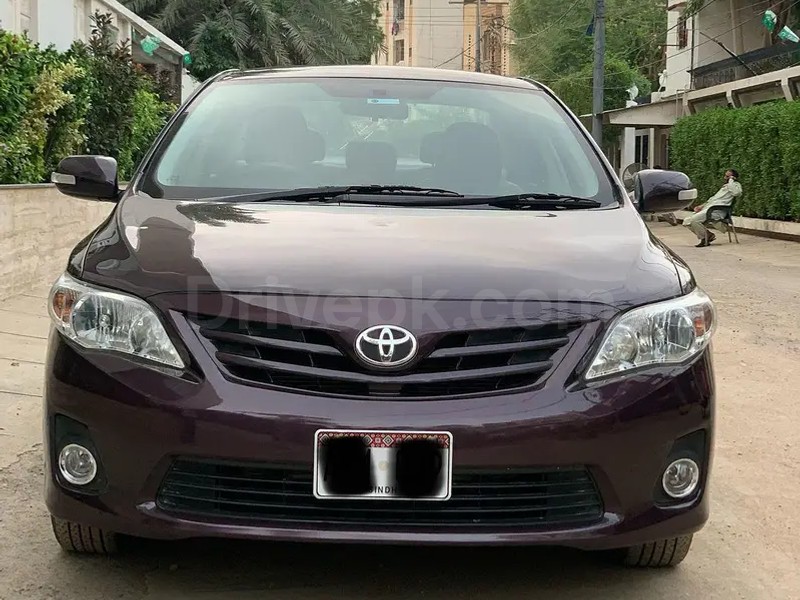 Toyota Corolla Altis 2013