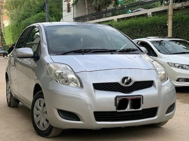 Toyota Vitz 2010