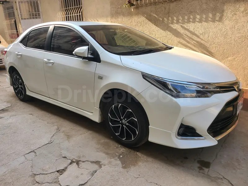 Toyota Corolla Altis 2023