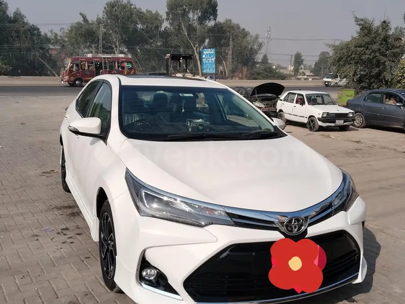 Toyota Altis Grande 2025