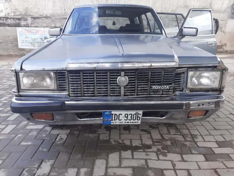 Toyota Crown 1982