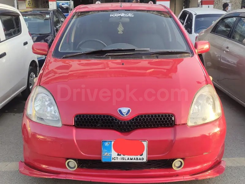 Toyota Vitz 2001