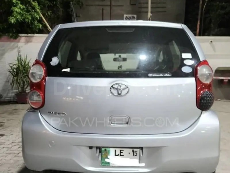 Toyota Passo 2011