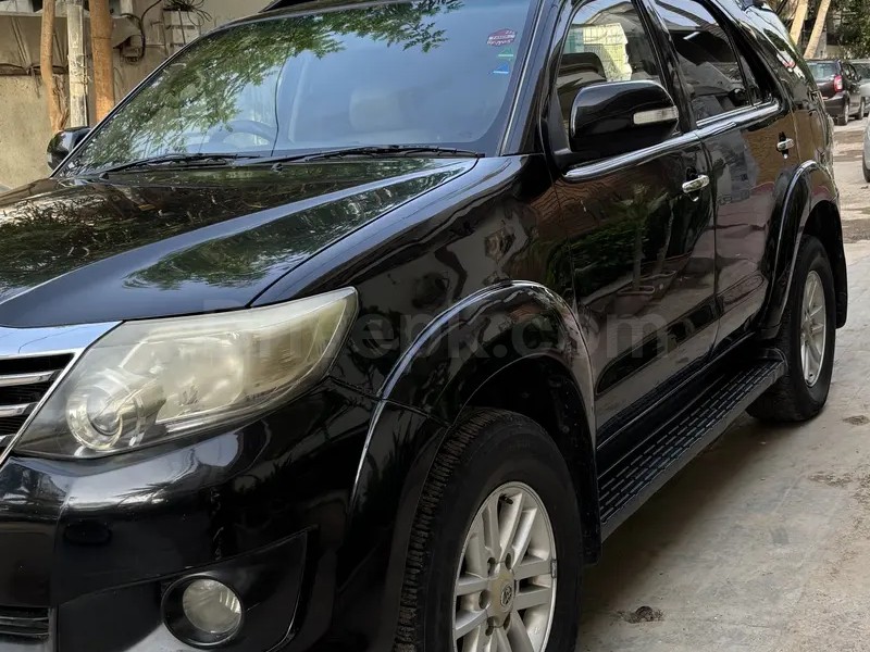 Toyota Fortuner 2013