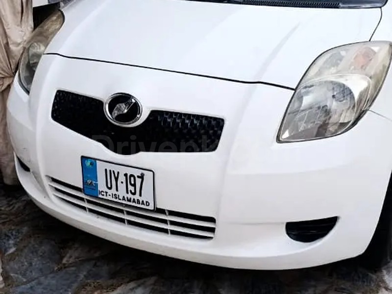 Toyota Vitz 2007
