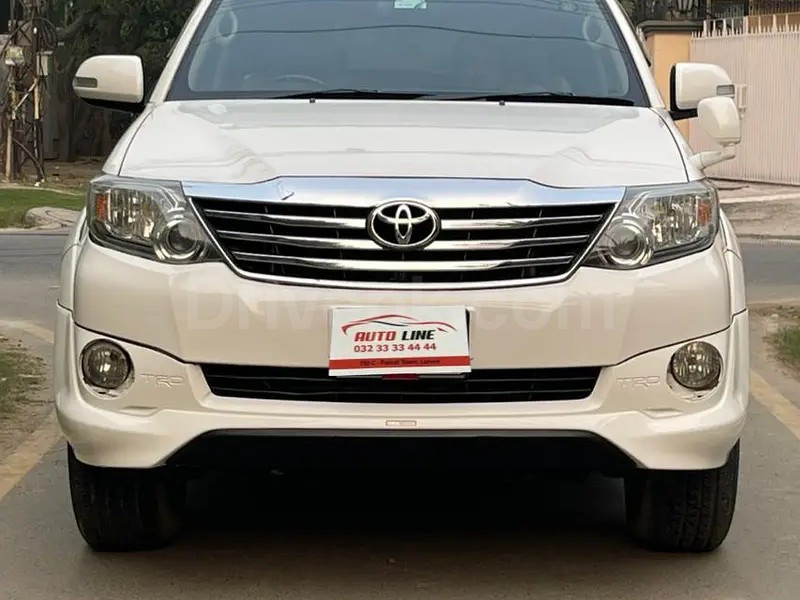 Toyota Fortuner V 2015