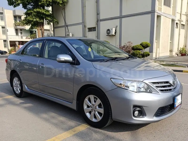 Toyota Corolla Altis 2012