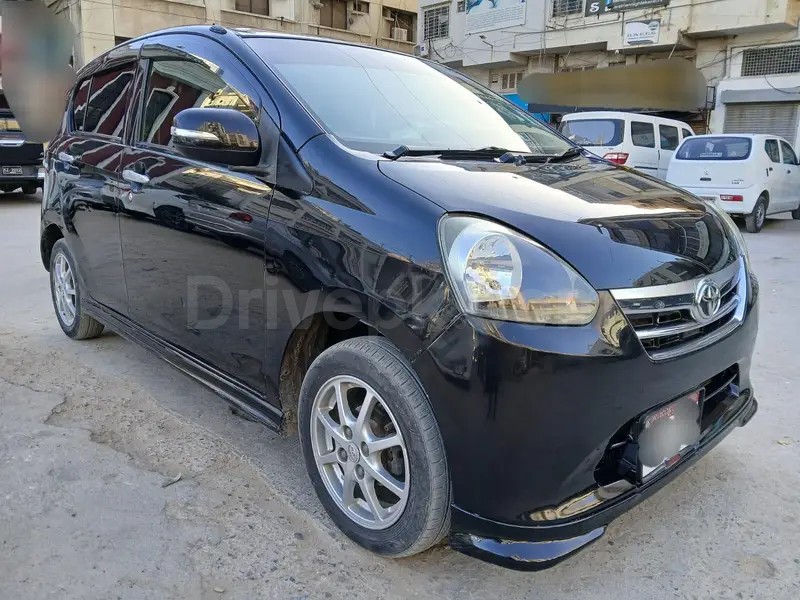 Toyota Pixis Epoch 2013