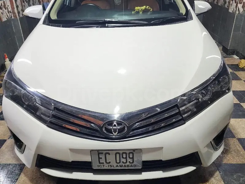Toyota Altis Grande 2015