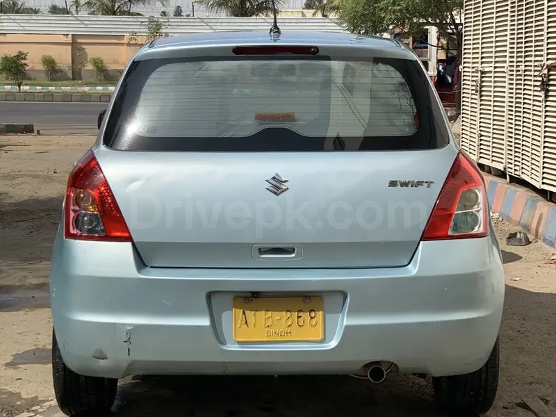 Suzuki Swift 2010
