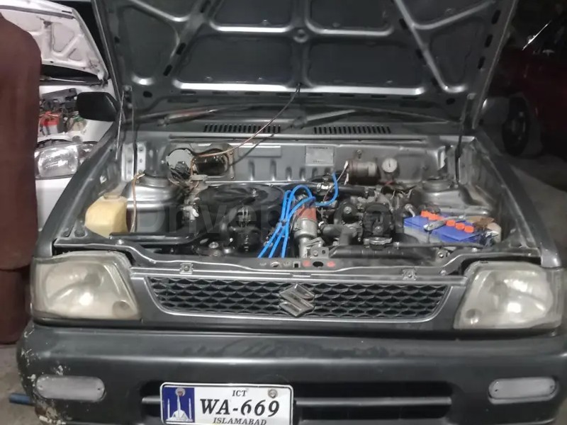 Suzuki Mehran VX 2012