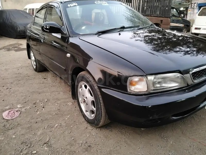 Suzuki Baleno 2001